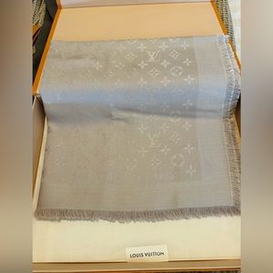Louis Vuitton Monogram Shawl
